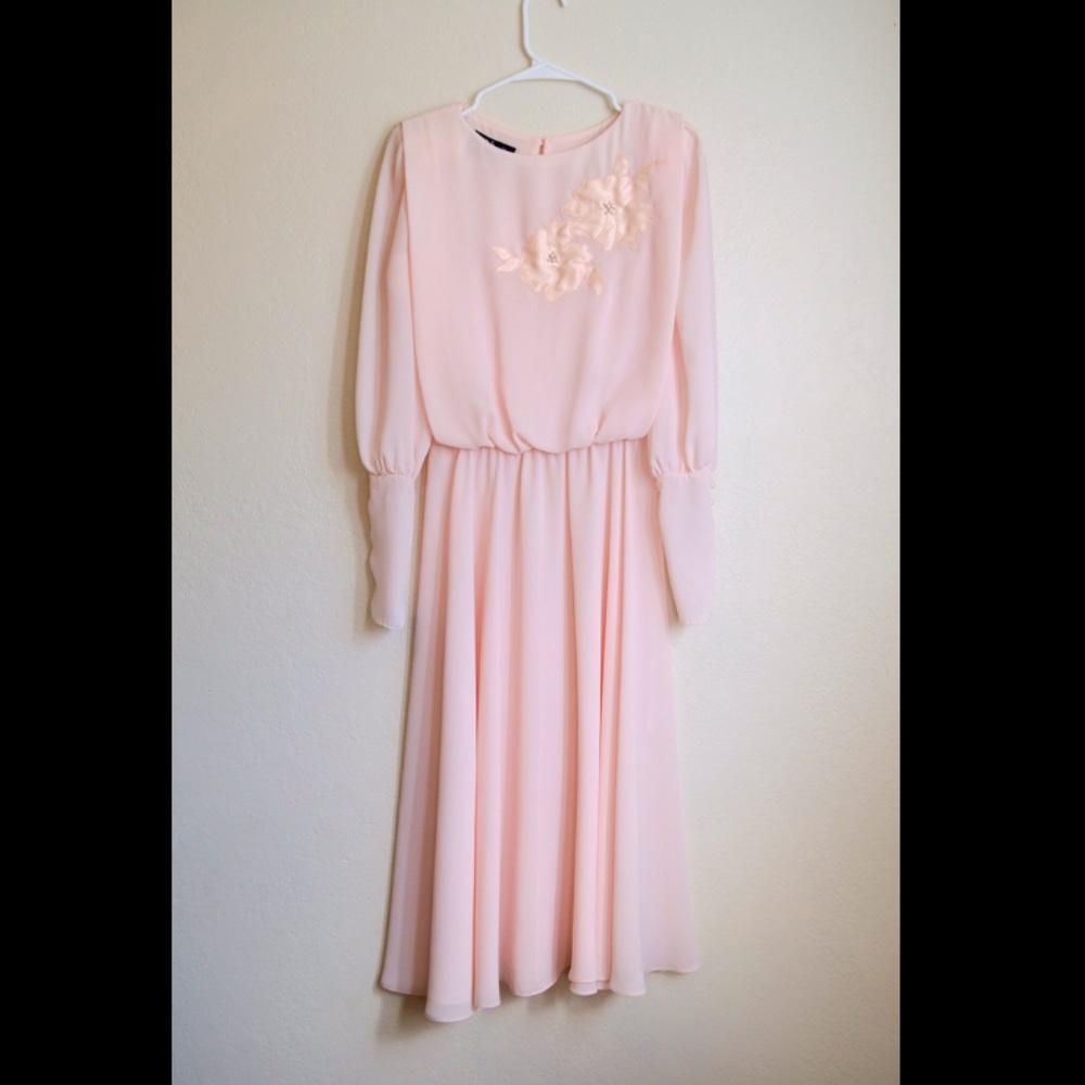 Gorgeous vtg pink dress